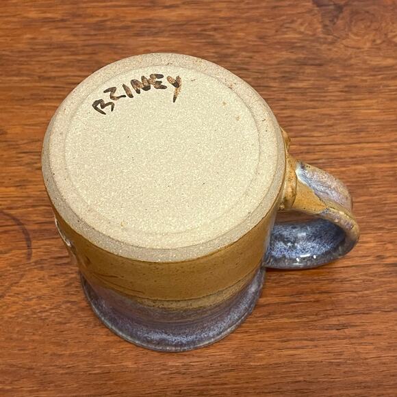 Studio Pottery Mug Raised Applied‎ Leaves Design Artist Signed B Ziney - Picture 2 of 8